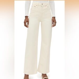 Levi’s women’s ribcage wide leg jeans size 32 cream color